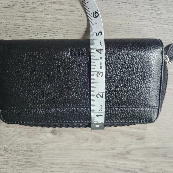 Giani Bernini black leather zip around wallet pockets - Picture 3 of 10